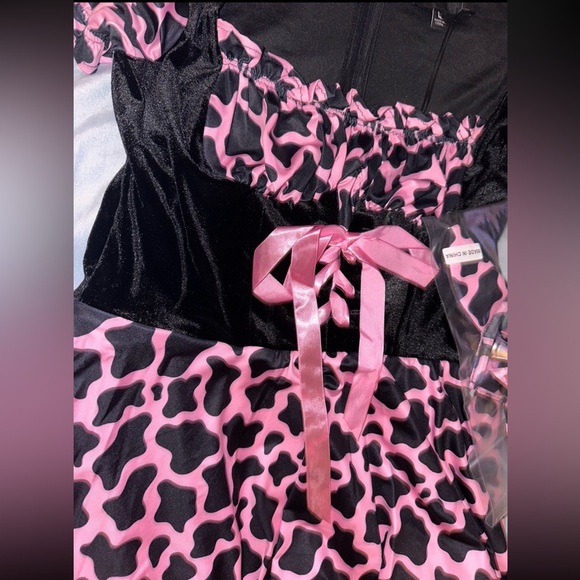 Dolls Kill Sugar Thrillz costume - Picture 5 of 10